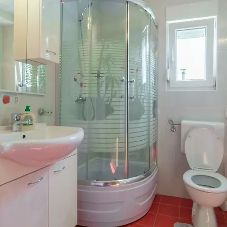 Luka Apartment